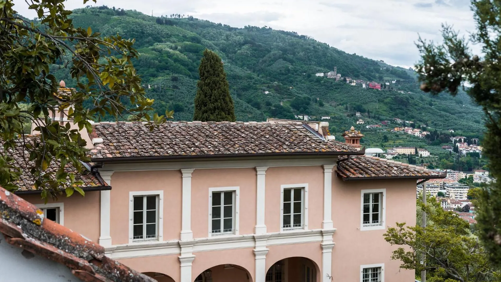 Residence Collecchio Pescia Italy
