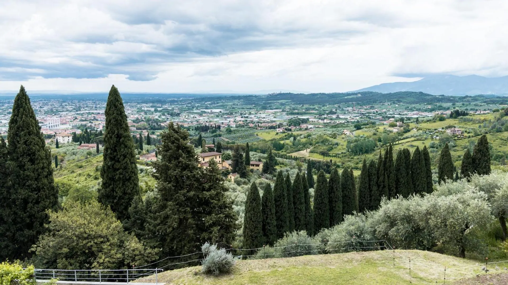 Residence Collecchio Pescia Italy