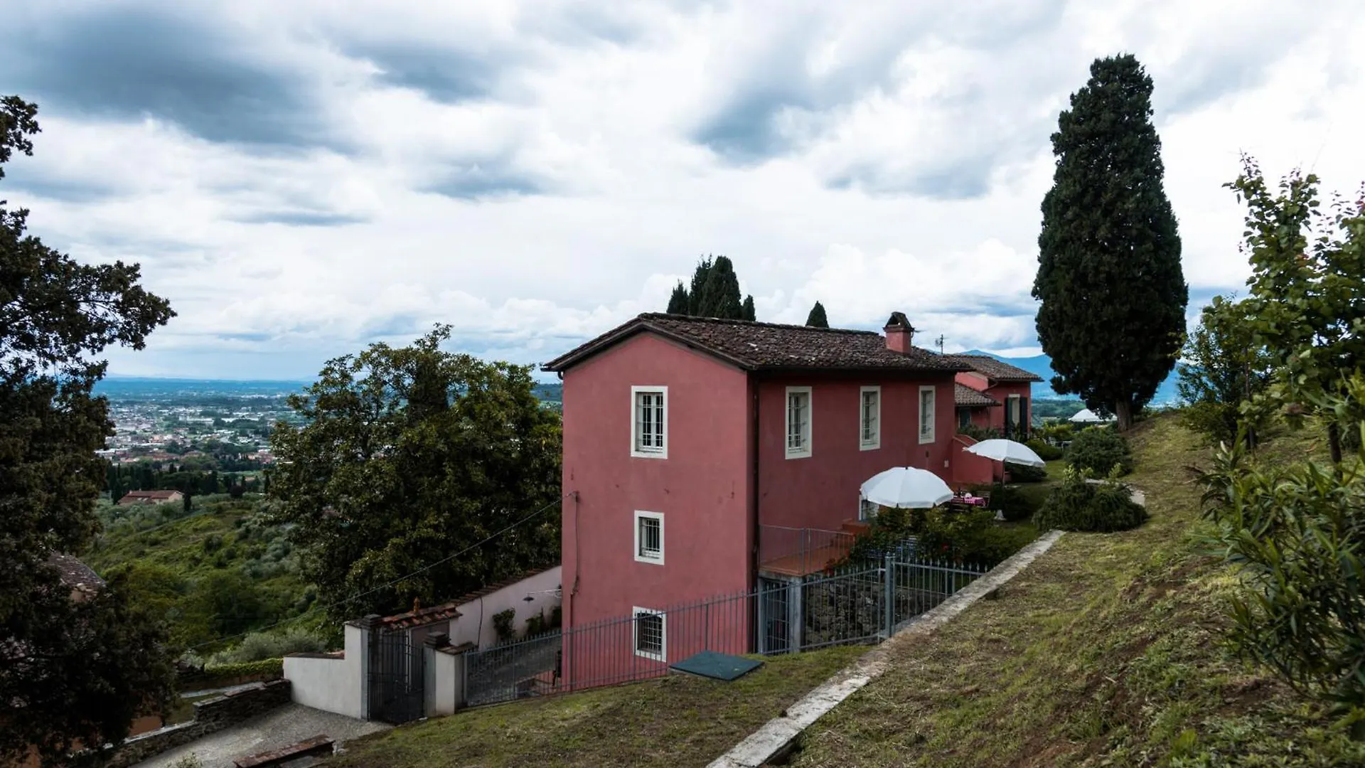 Residence Collecchio Pescia 0*,  Italy