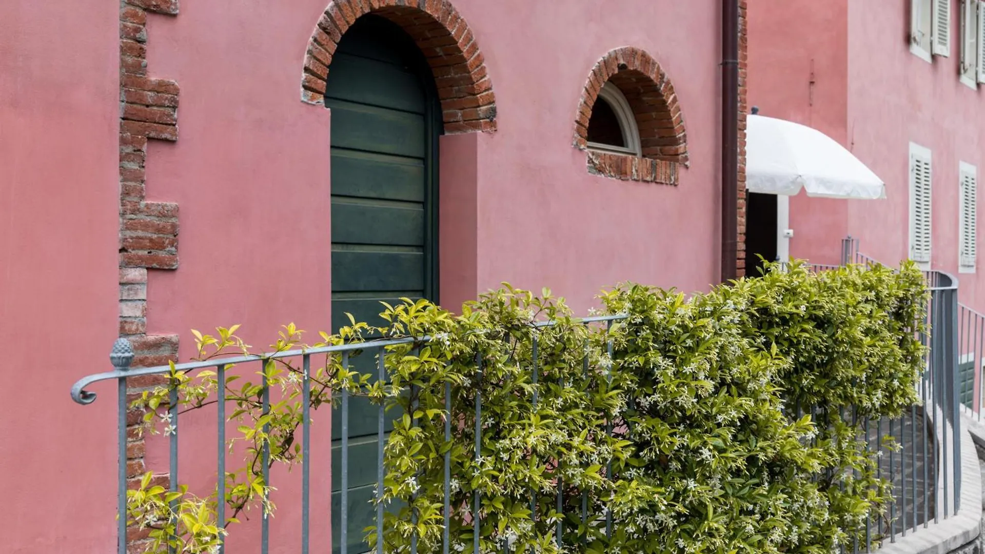 Residence Collecchio Pescia Aparthotel