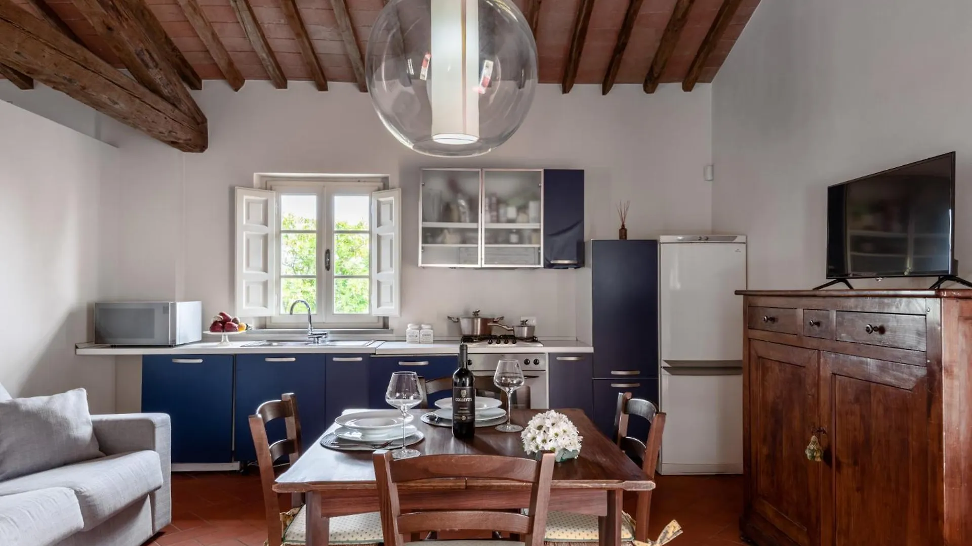 Residence Collecchio Pescia Aparthotel